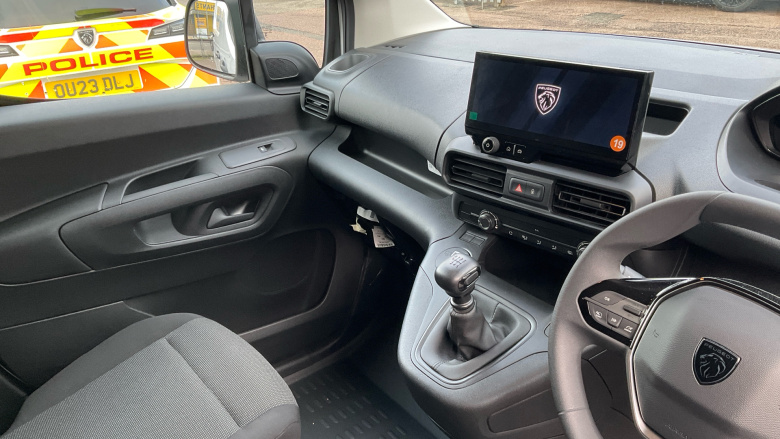 Peugeot Partner Long Diesel 1.5 BlueHDi 100 Professional Crew Van